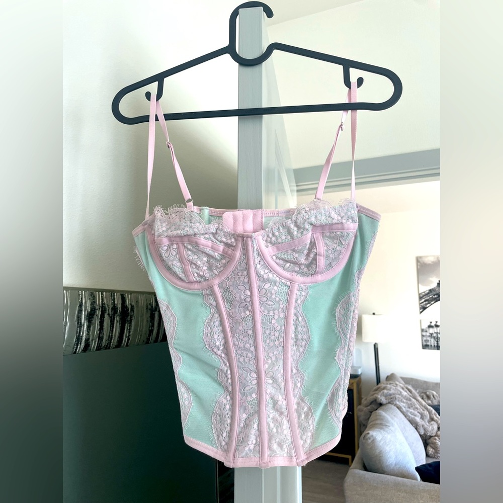 Out from under modern love corset - Urban Outfitters